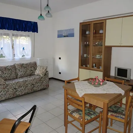 Luna Apartment